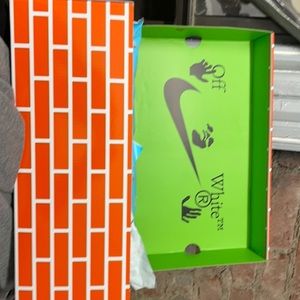 Brand New Nike off While